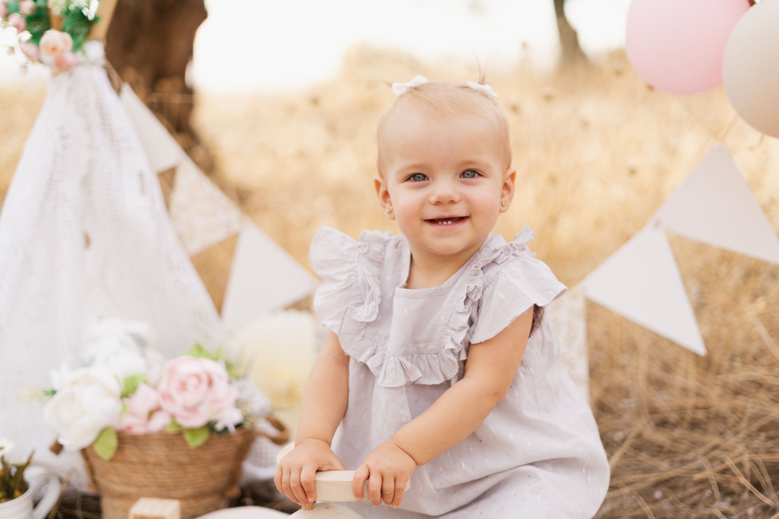 Reportaje de cumpleaños en Granada sesión de bebé en granada fotografia infantil granada reportaje primer añito bebe en granada smashcake en granada cumpleaños en Granada celebración cumpleaños en granada