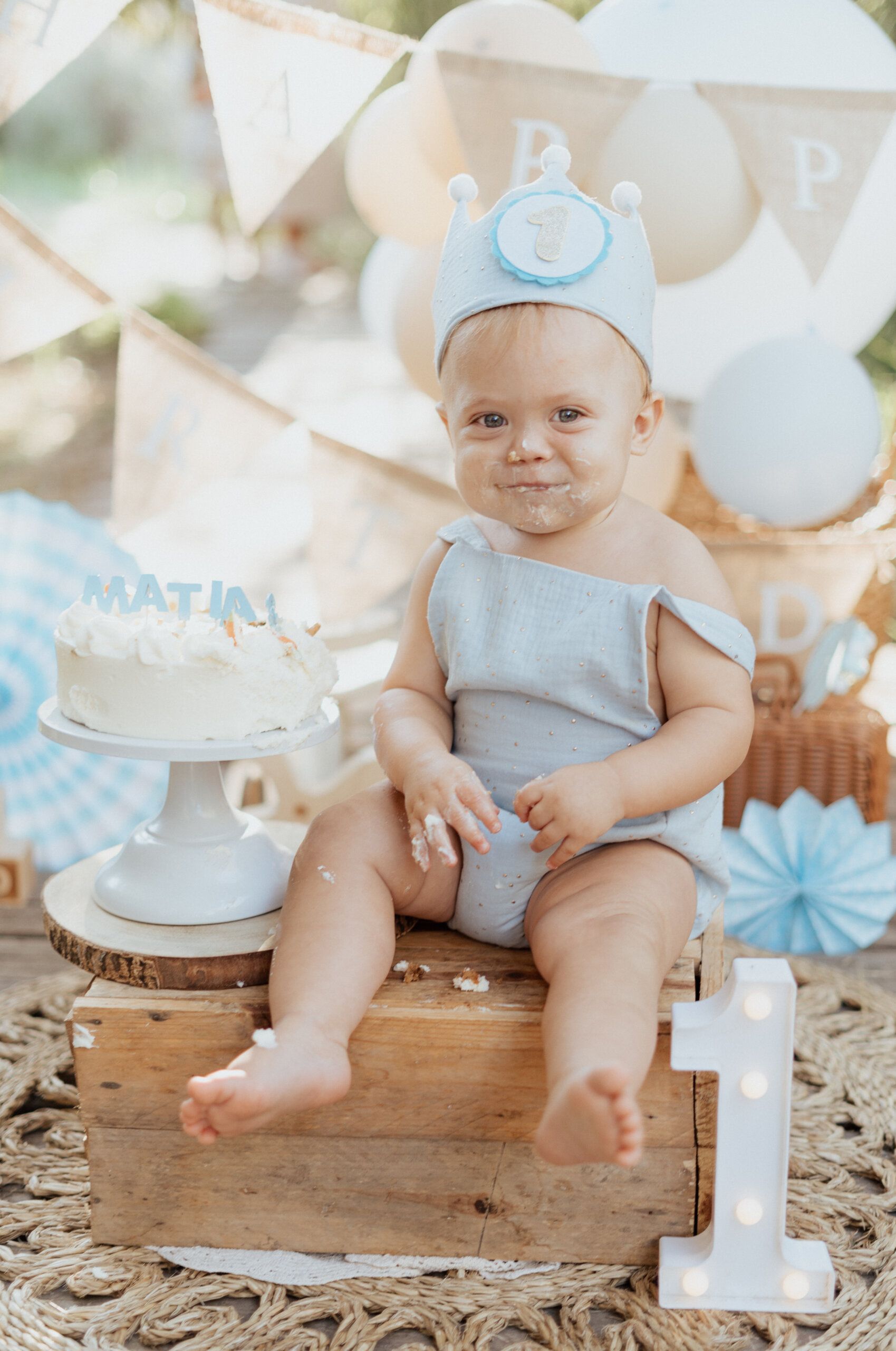 Reportaje de cumpleaños en Granada sesión de bebé en granada fotografia infantil granada reportaje primer añito bebe en granada smashcake en granada cumpleaños en Granada celebración cumpleaños en granada